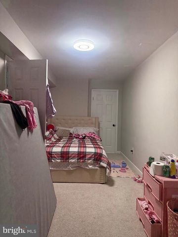 203 KEYES CT, Sterling, VA 20164