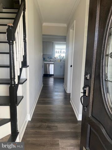 203 KEYES CT, Sterling, VA 20164