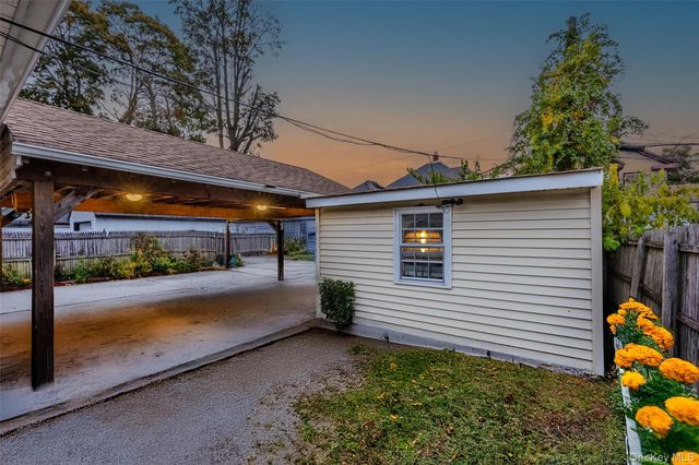 79 Union Place, Hempstead, NY 11550