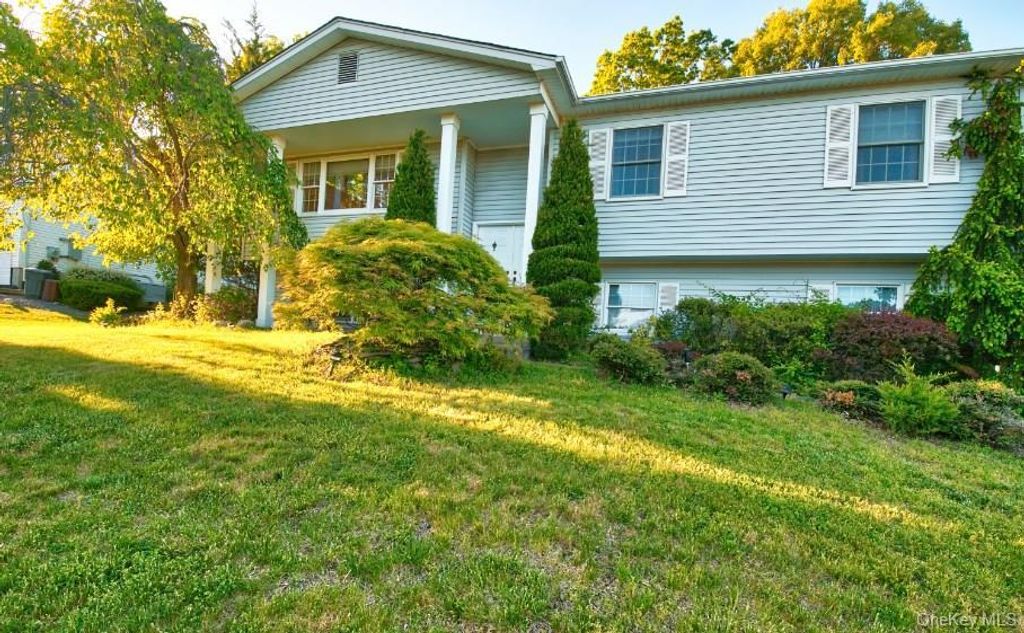 39 Bubenko Drive, Stony Point, NY 10923