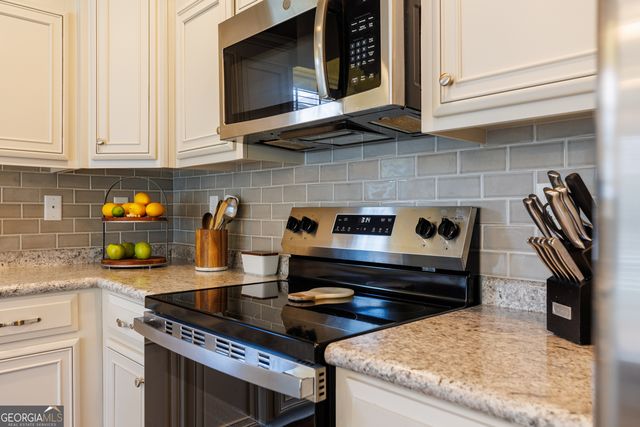 4175 Silver Glen, Hahira, GA 31632