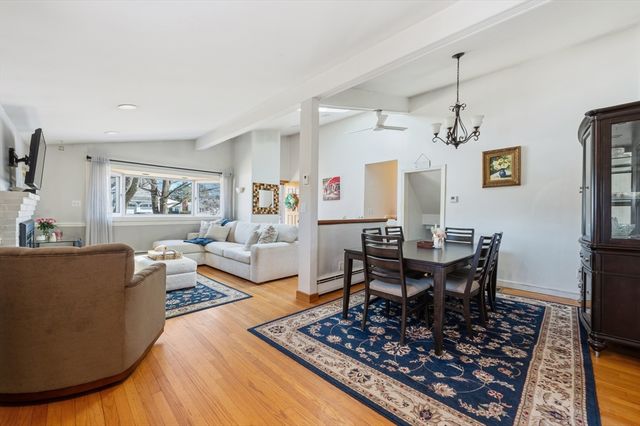 16 Manor Ave, Burlington, MA 01803