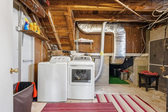 16 Manor Ave, Burlington, MA 01803