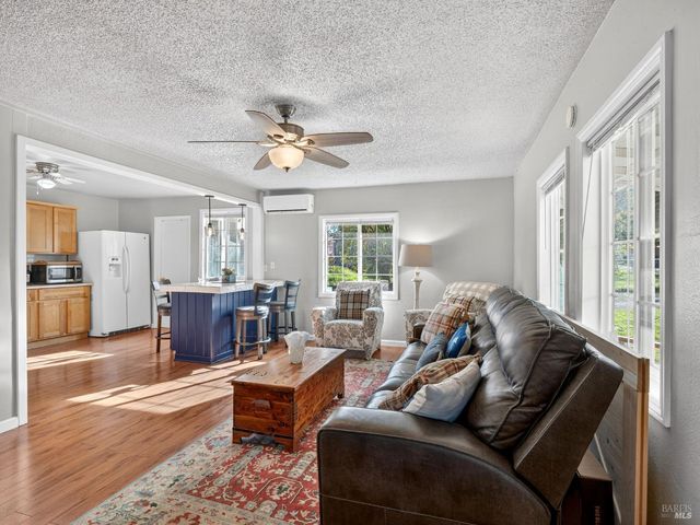 1741 Adams St, Ukiah, CA 95482