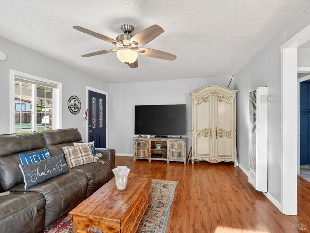 1741 Adams St, Ukiah, CA 95482