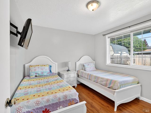 1741 Adams St, Ukiah, CA 95482