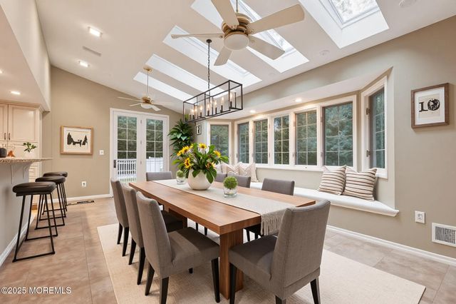 8 Aspen Court, Holmdel, NJ 07733