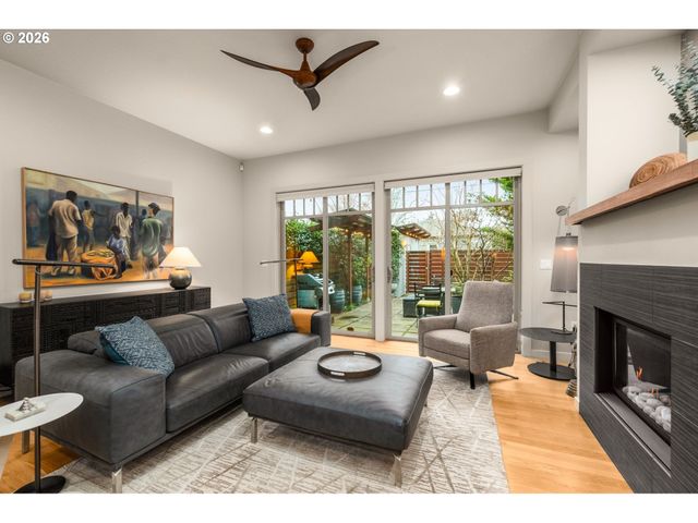 4939 Ne 26TH Ave, Portland, OR 97211
