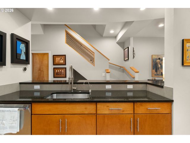 4939 Ne 26TH Ave, Portland, OR 97211
