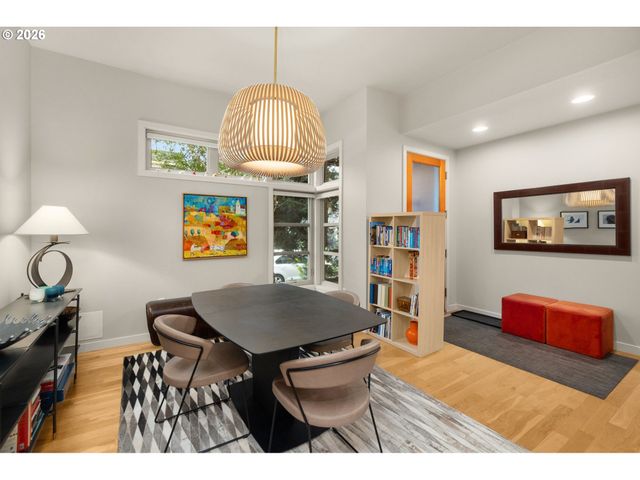4939 Ne 26TH Ave, Portland, OR 97211