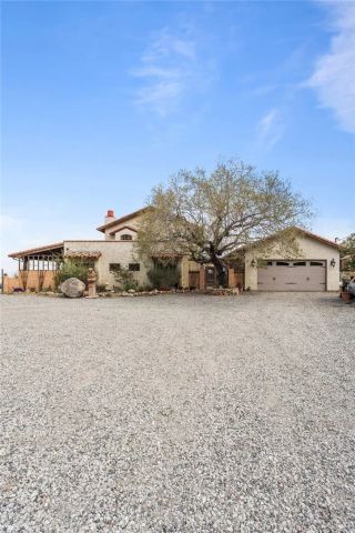 9075 Mesa Vista Street, Apple Valley, CA 92308