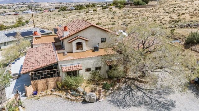 9075 Mesa Vista Street, Apple Valley, CA 92308