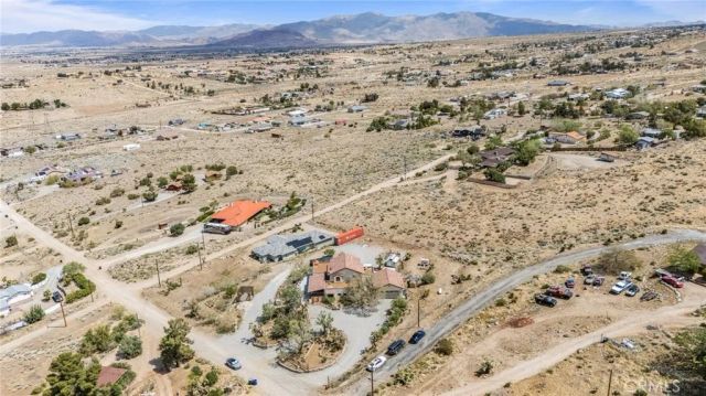 9075 Mesa Vista Street, Apple Valley, CA 92308