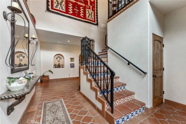 9075 Mesa Vista Street, Apple Valley, CA 92308