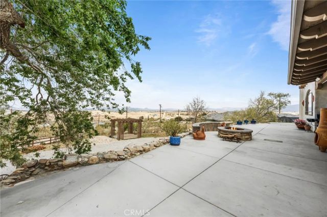 9075 Mesa Vista Street, Apple Valley, CA 92308