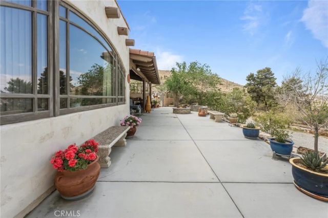 9075 Mesa Vista Street, Apple Valley, CA 92308