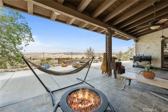 9075 Mesa Vista Street, Apple Valley, CA 92308