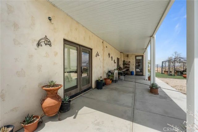 9075 Mesa Vista Street, Apple Valley, CA 92308