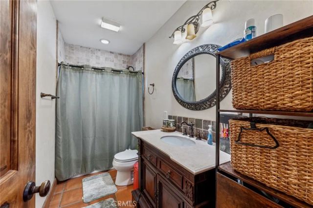 9075 Mesa Vista Street, Apple Valley, CA 92308