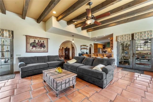 9075 Mesa Vista Street, Apple Valley, CA 92308