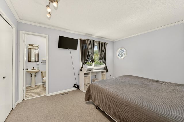 2104 Telemark Lane NW, Rochester, MN 55901