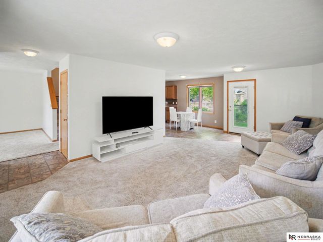 1123 Rainy River Bay, Lincoln, NE 68505