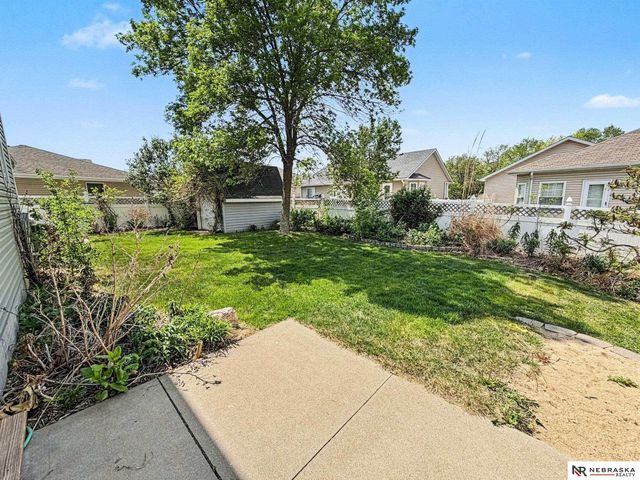 1123 Rainy River Bay, Lincoln, NE 68505