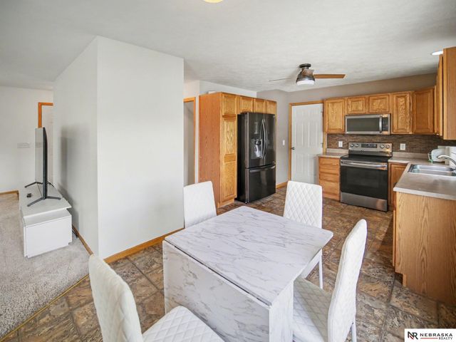 1123 Rainy River Bay, Lincoln, NE 68505