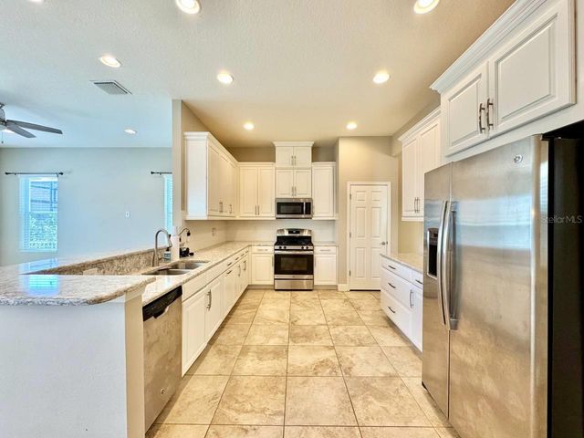 11127 WINTHROP LAKE DRIVE, Riverview, FL 33578