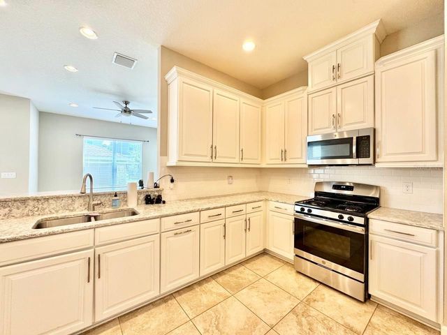 11127 WINTHROP LAKE DRIVE, Riverview, FL 33578