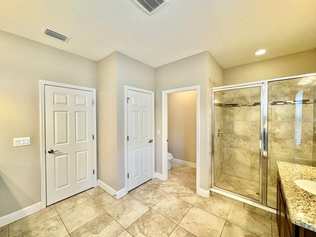 11127 WINTHROP LAKE DRIVE, Riverview, FL 33578