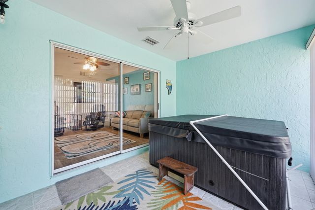 5900 Travelers Way, Fort Pierce, FL 34982