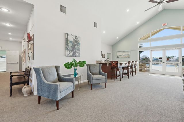 5900 Travelers Way, Fort Pierce, FL 34982