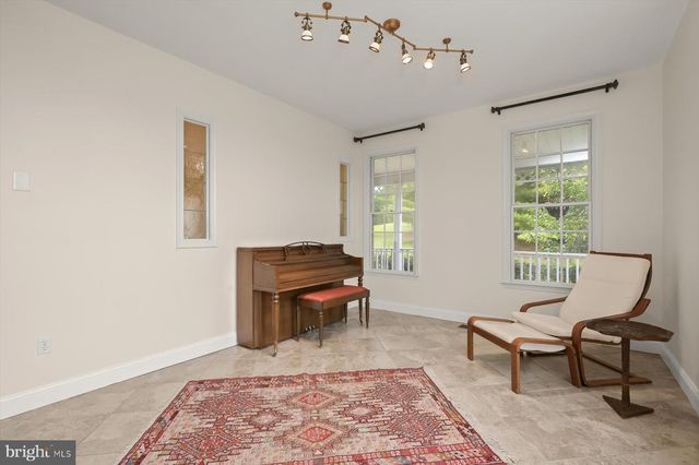 6 KEIL MANOR CT, White Hall, MD 21161