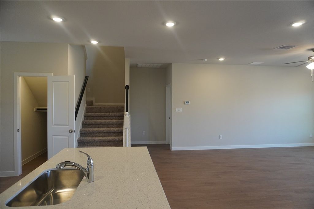 7601 Lacey Dr, Corpus Christi, TX 78414 — photo 5