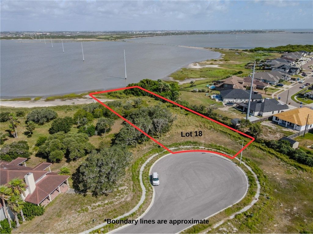 2301 Lords of the Bay Ct, Corpus Christi, TX 78418 — exterior