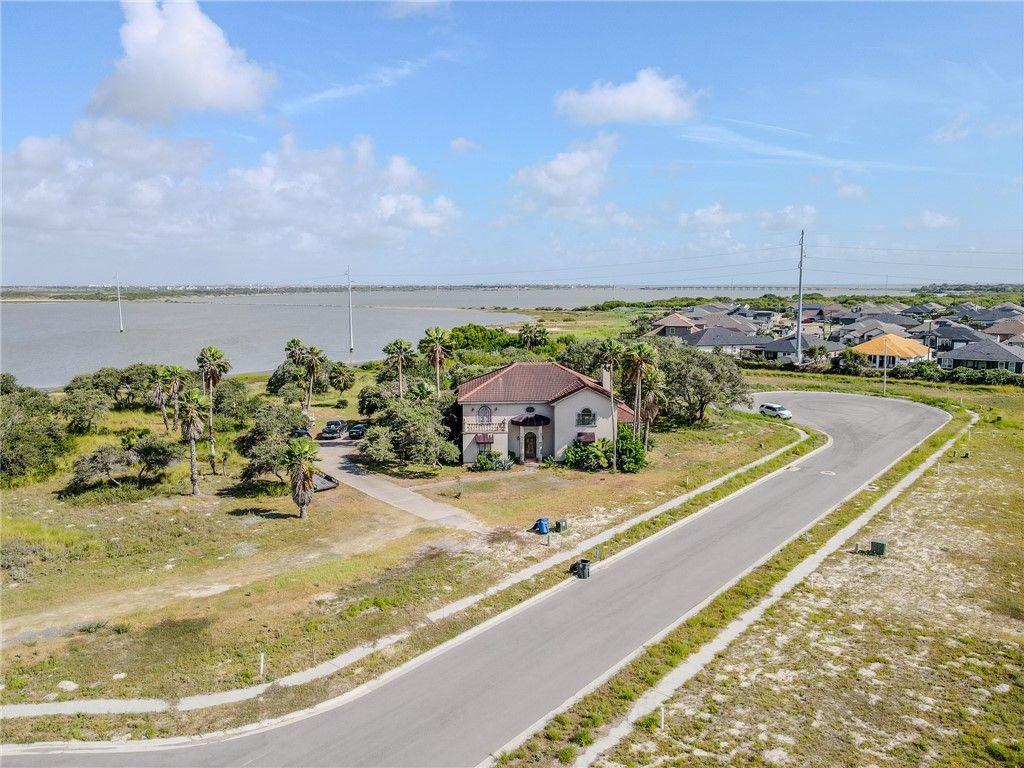 2301 Lords of the Bay Ct, Corpus Christi, TX 78418 — photo 5