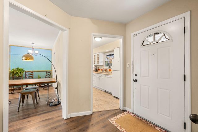 3400 Mayfair Dr, Sacramento, CA 95864