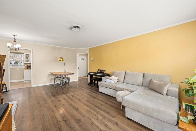 3400 Mayfair Dr, Sacramento, CA 95864