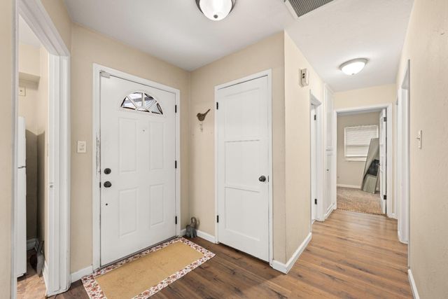 3400 Mayfair Dr, Sacramento, CA 95864