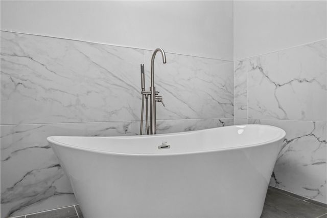 694 E Bowen Boulevard, Fayetteville, AR 72703