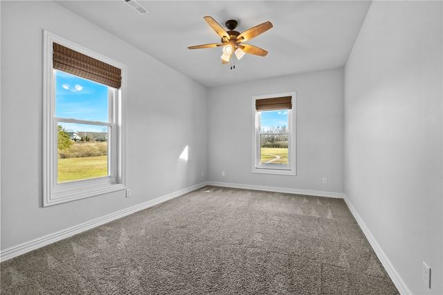 694 E Bowen Boulevard, Fayetteville, AR 72703