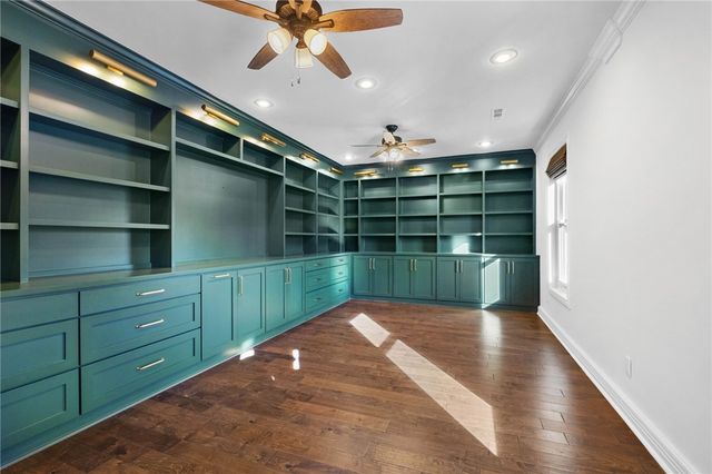 694 E Bowen Boulevard, Fayetteville, AR 72703