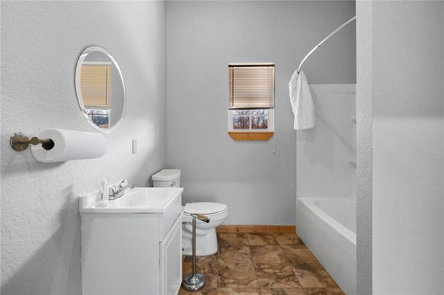 694 E Bowen Boulevard, Fayetteville, AR 72703