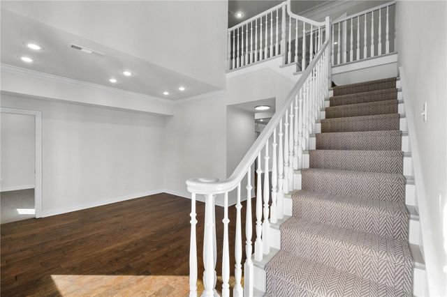 694 E Bowen Boulevard, Fayetteville, AR 72703