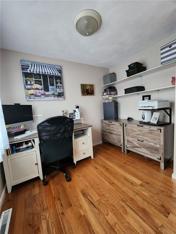 9 Mallory Court, Cranston, RI 02910