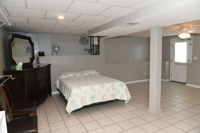 9 Mallory Court, Cranston, RI 02910