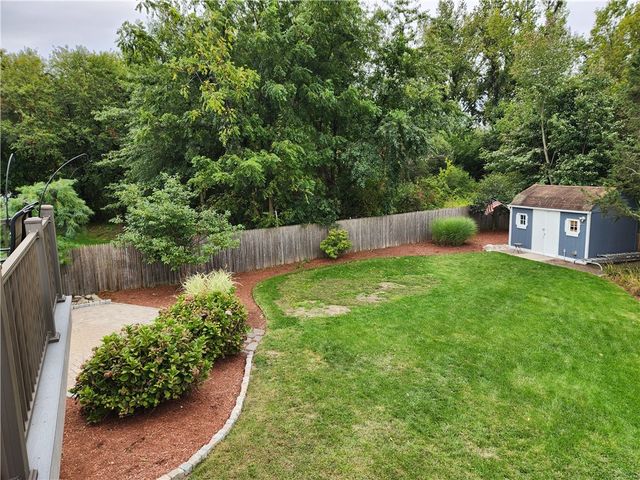 9 Mallory Court, Cranston, RI 02910