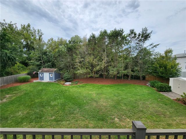 9 Mallory Court, Cranston, RI 02910