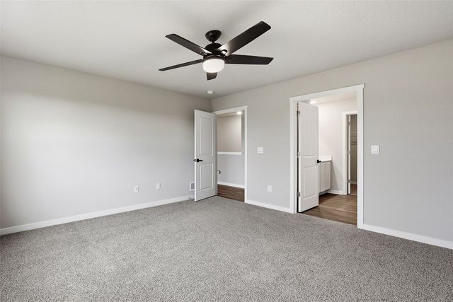 2818 Mary Drive, Hiawatha, IA 52233